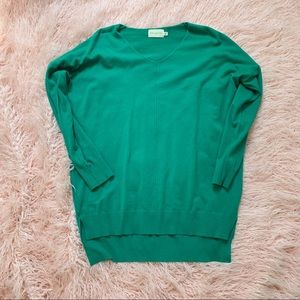 V-Neck Dreamers Sweater